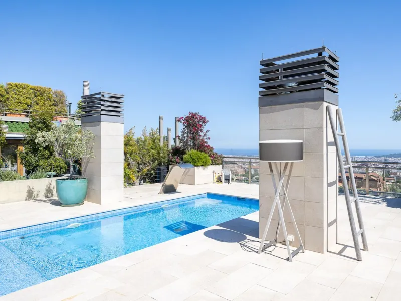 Ático exclusivo con terrazas y piscina privada en Sarria, Barcelona