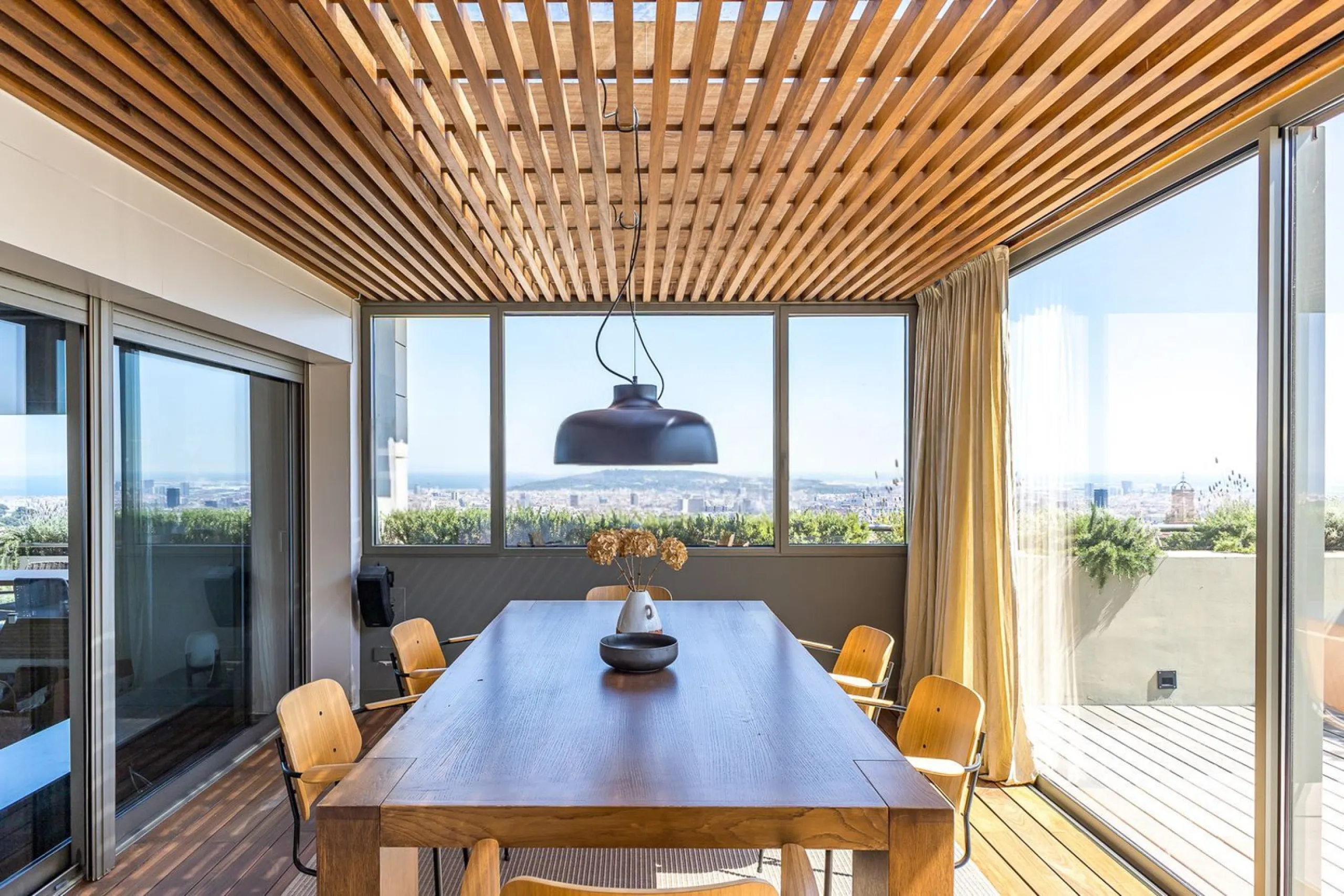 Ático exclusivo con terrazas y piscina privada en Sarria, Barcelona