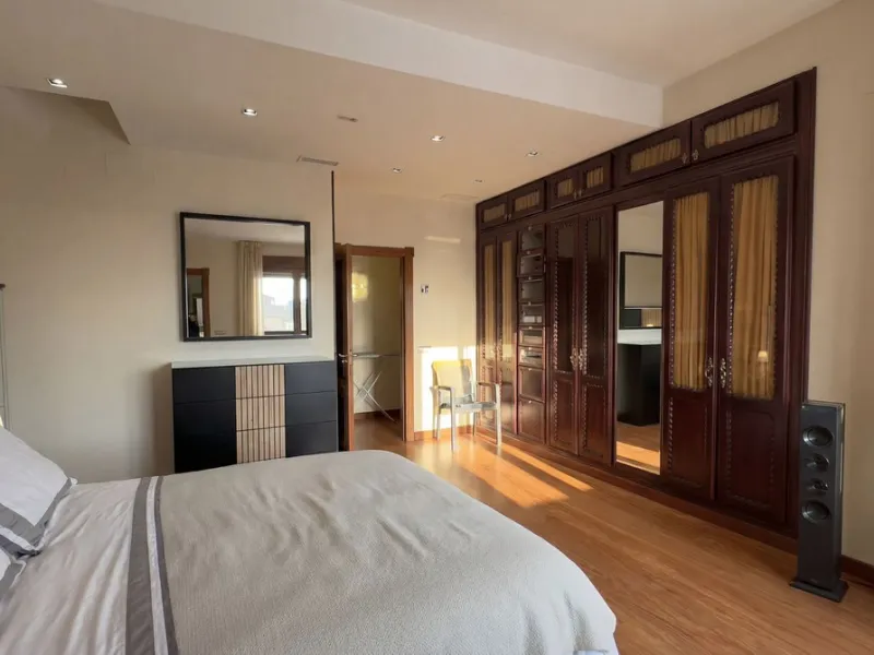 Spacious and stylish apartment with rooftop terrace and additional living level in the heart of Ronda