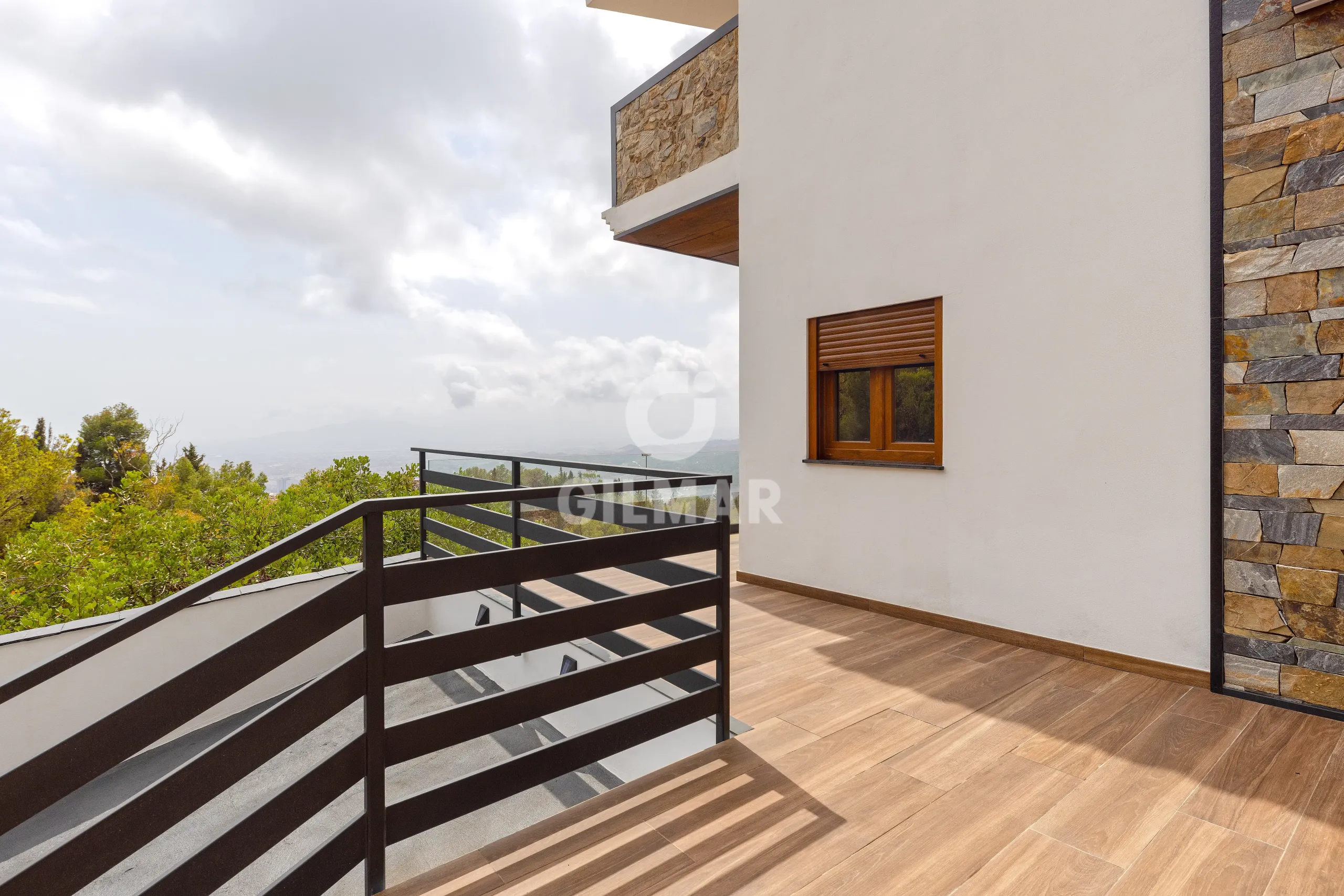 Chalet Independiente en Colmenar (Málaga) - Málaga