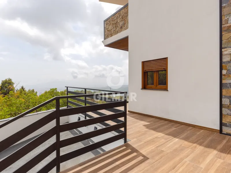 Chalet Independiente en Colmenar (Málaga) - Málaga