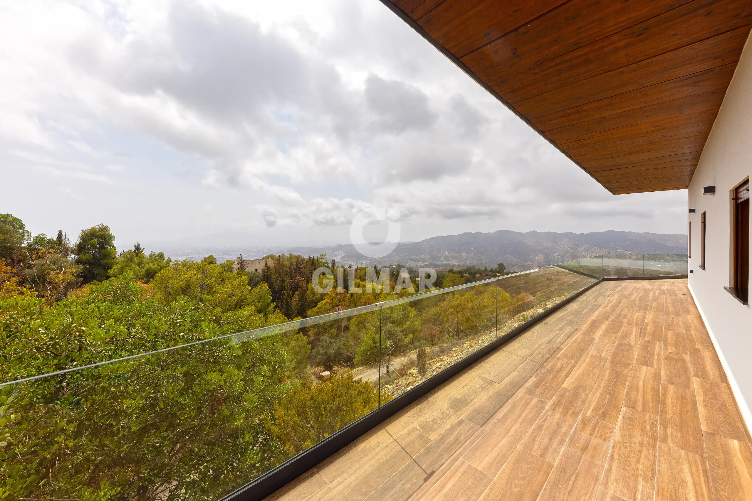 Chalet Independiente en Colmenar (Málaga) - Málaga