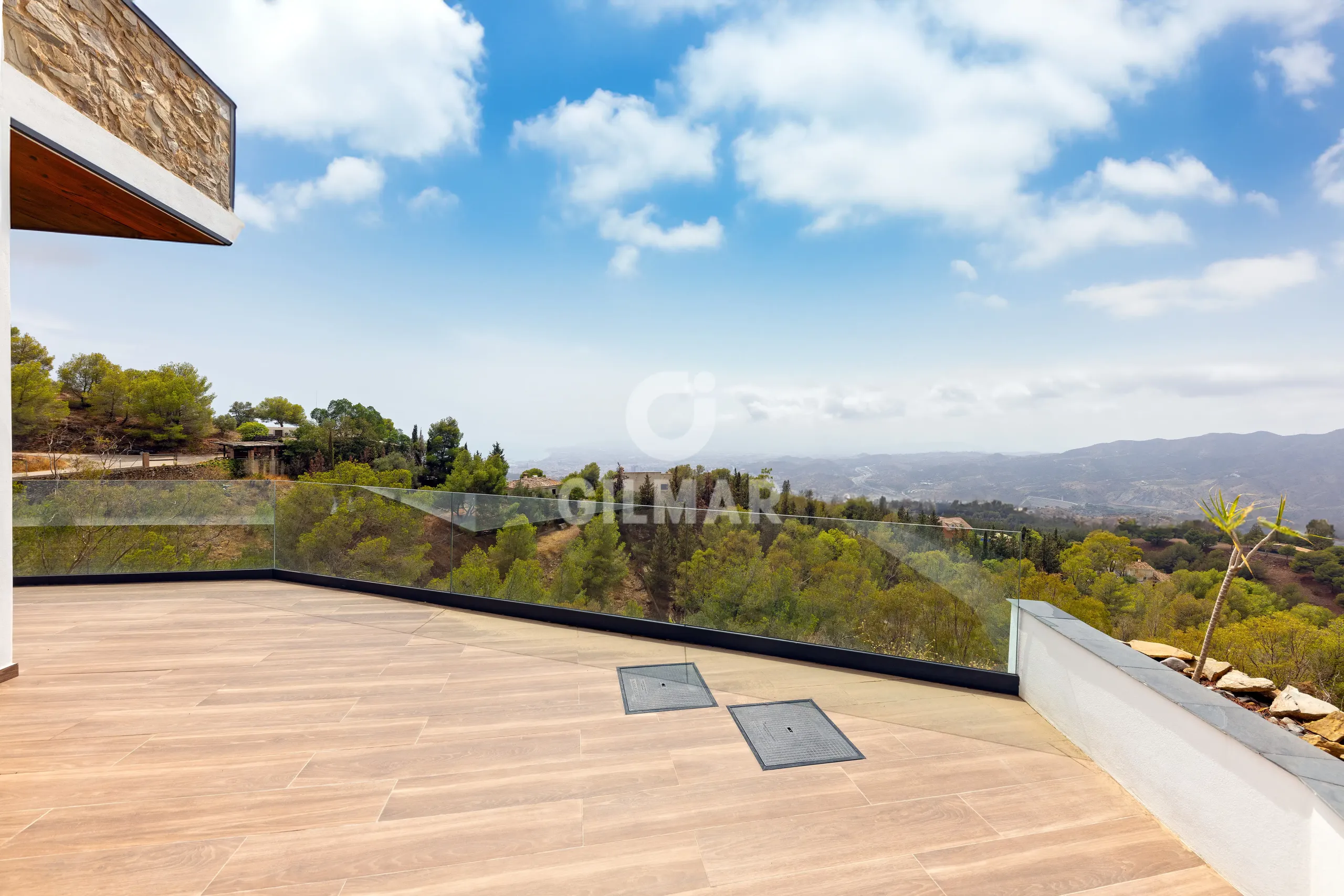 Chalet Independiente en Colmenar (Málaga) - Málaga