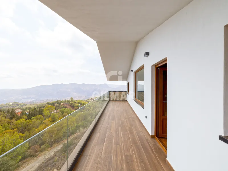 Chalet Independiente en Colmenar (Málaga) - Málaga