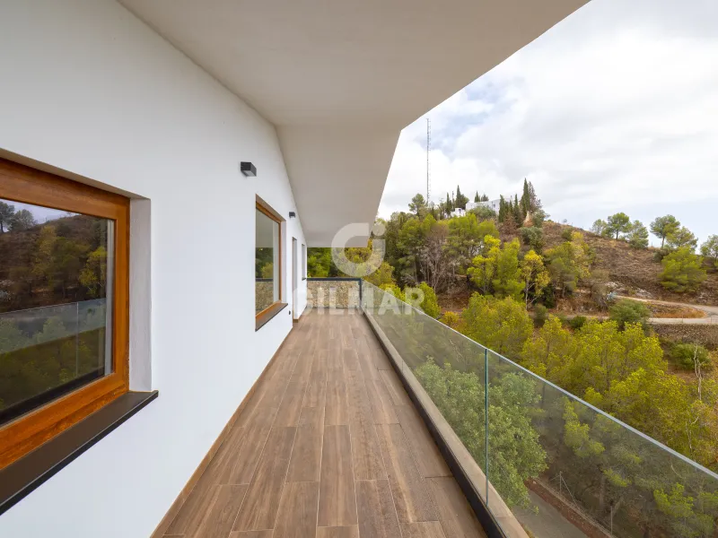 Chalet Independiente en Colmenar (Málaga) - Málaga
