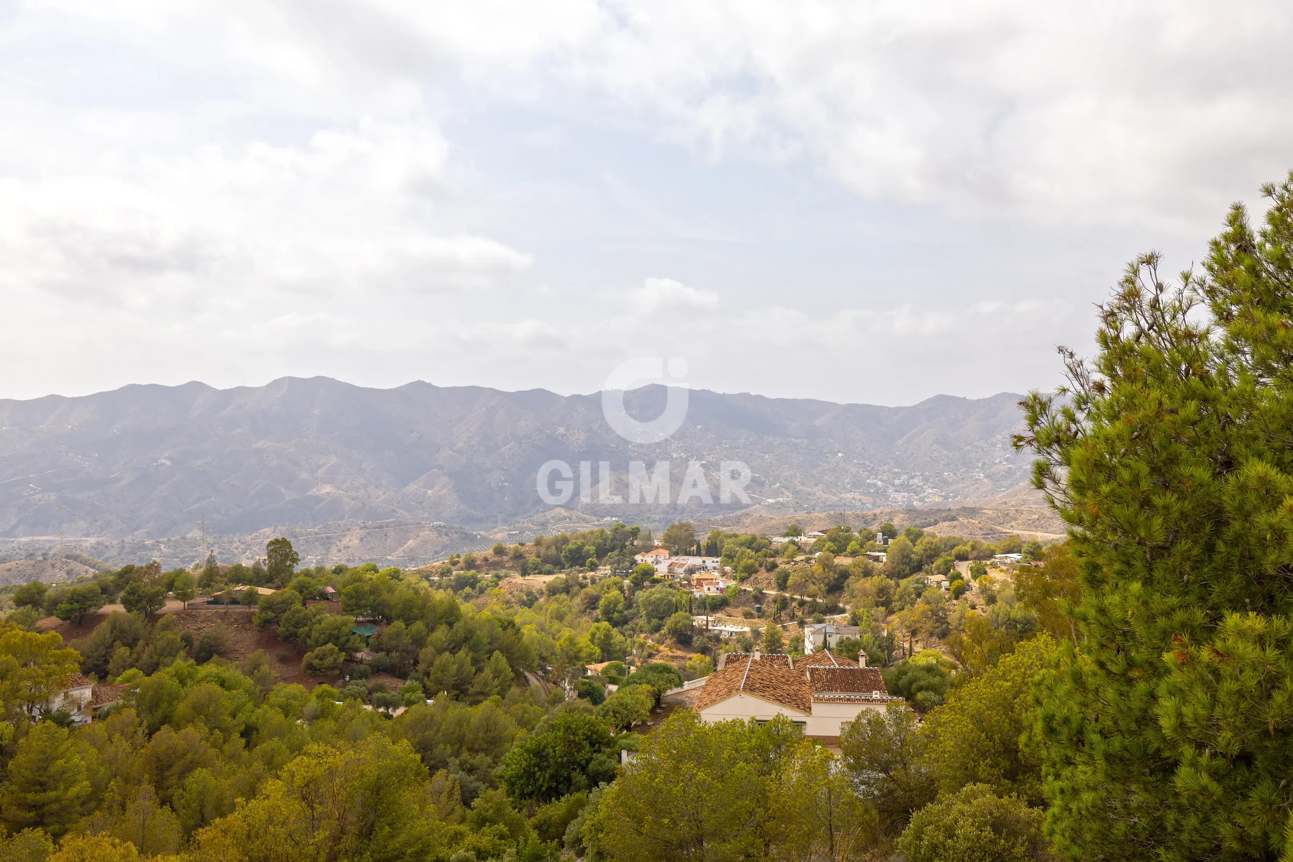 Chalet Independiente en Colmenar (Málaga) - Málaga