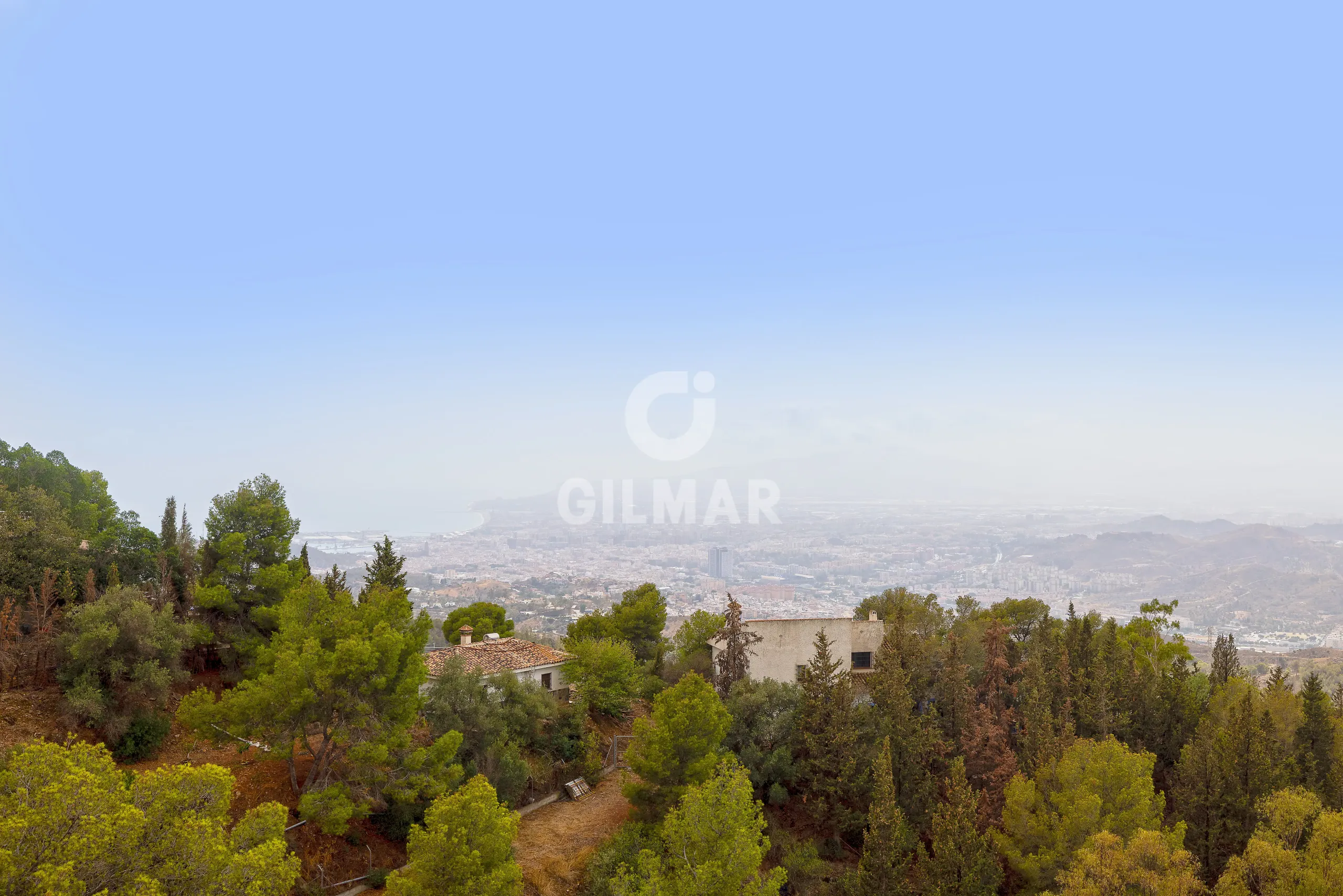 Chalet Independiente en Colmenar (Málaga) - Málaga