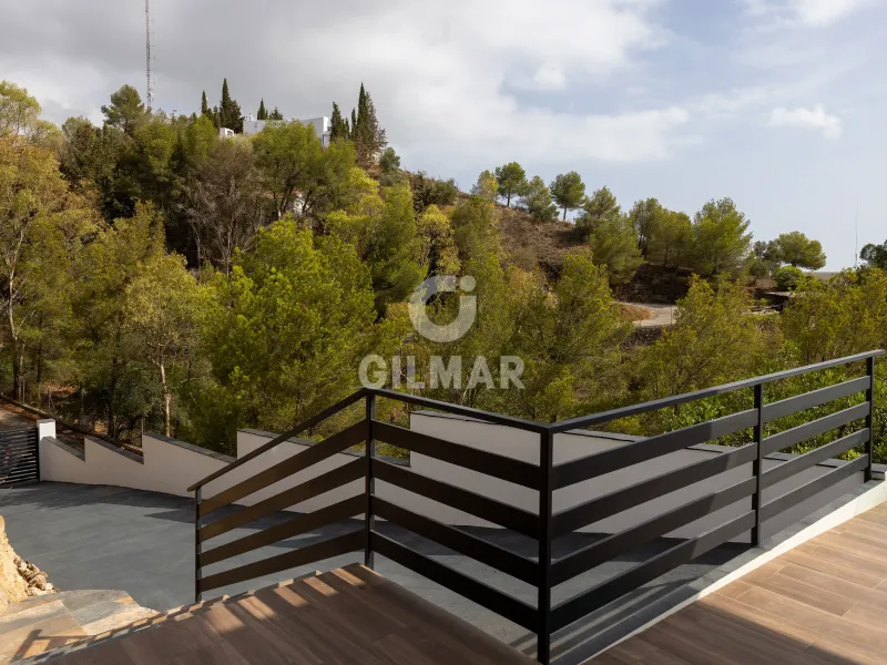 Chalet Independiente en Colmenar (Málaga) - Málaga