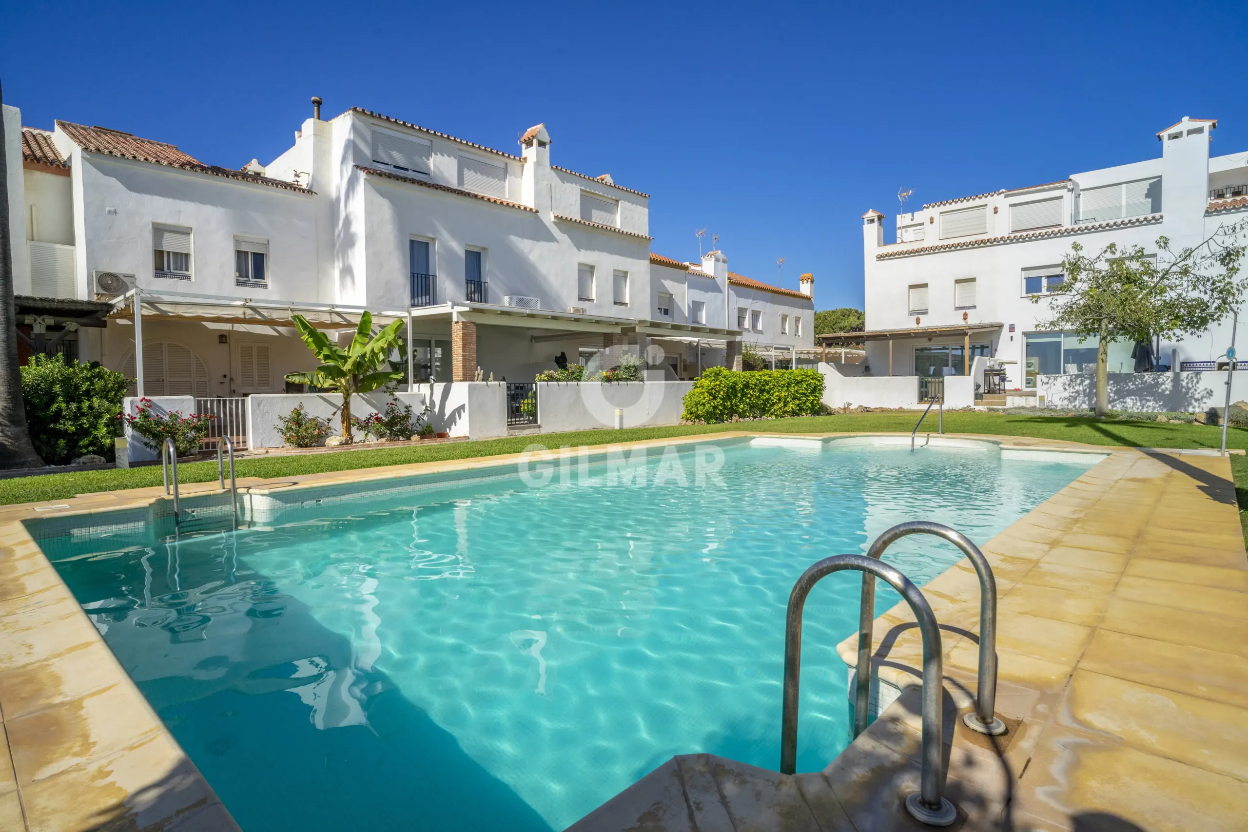 Semi-detached house in Casares - Málaga