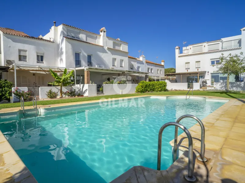 Semi-detached house in Casares - Málaga