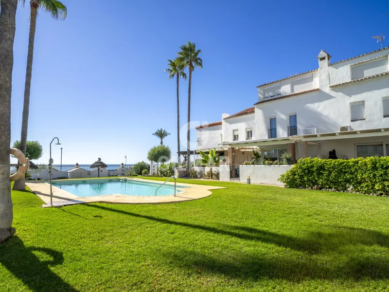 Semi-detached house in Casares - Málaga