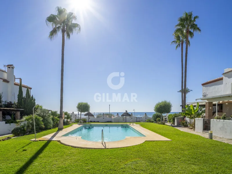 Semi-detached house in Casares - Málaga
