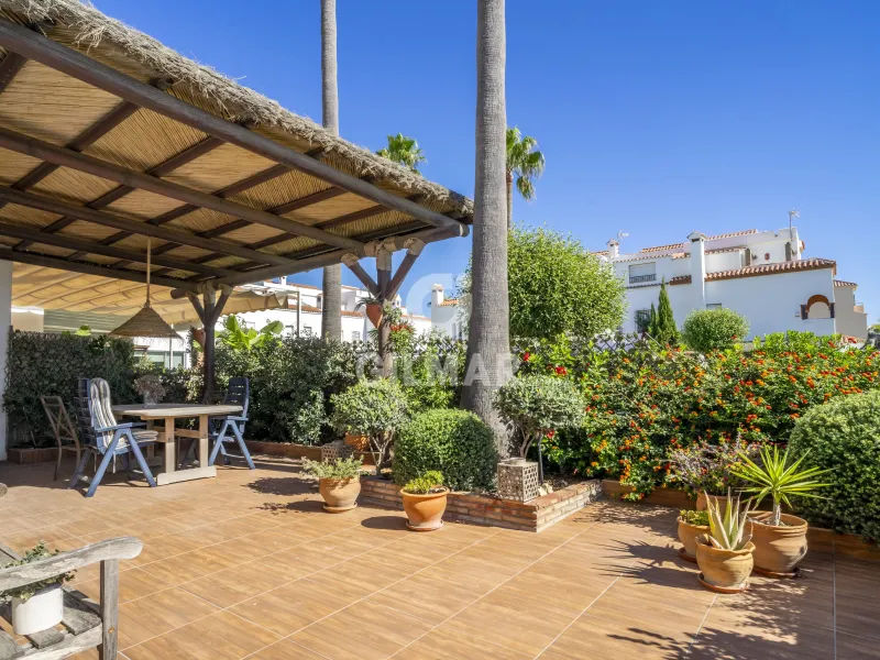 Semi-detached house in Casares - Málaga