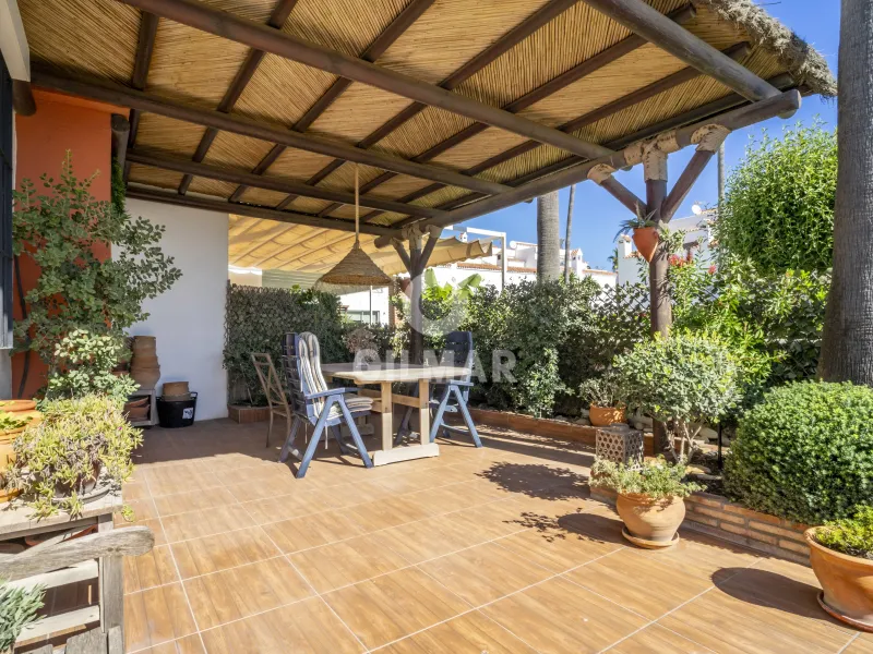 Semi-detached house in Casares - Málaga