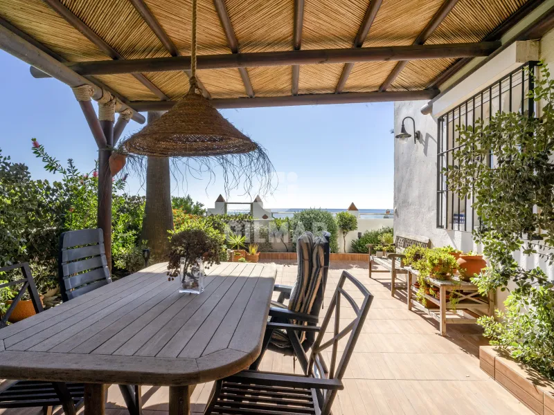 Semi-detached house in Casares - Málaga