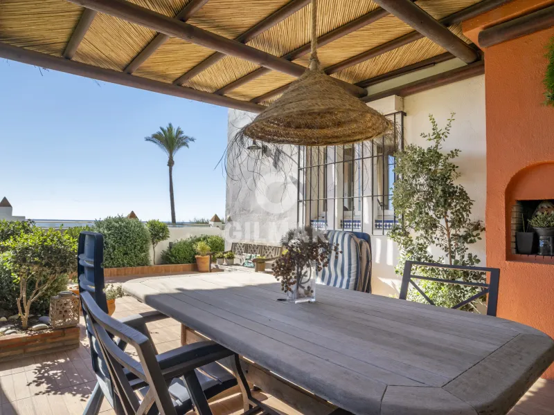 Semi-detached house in Casares - Málaga