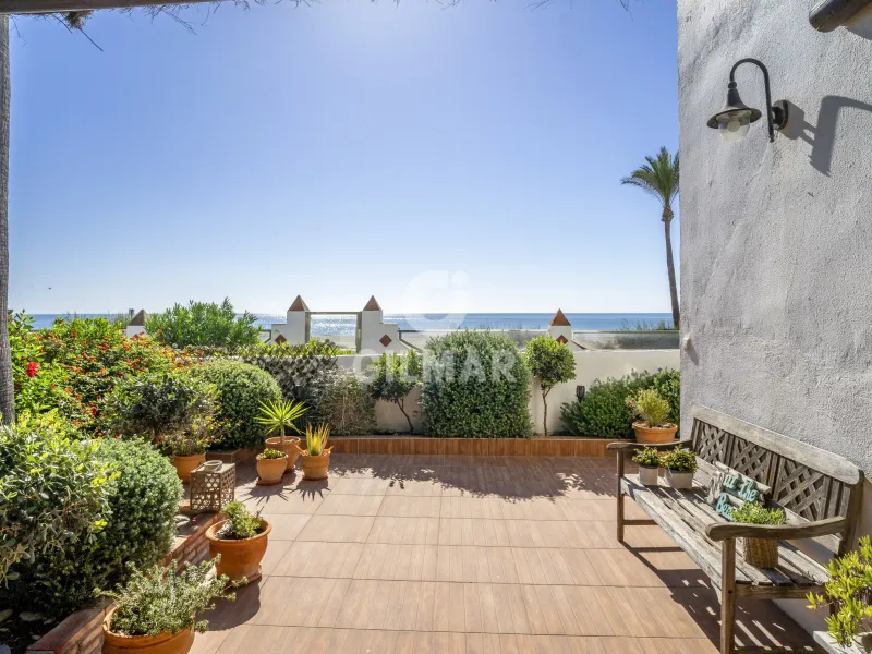 Semi-detached house in Casares - Málaga