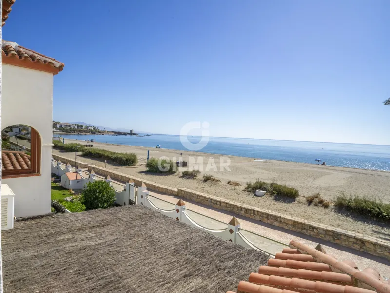 Semi-detached house in Casares - Málaga