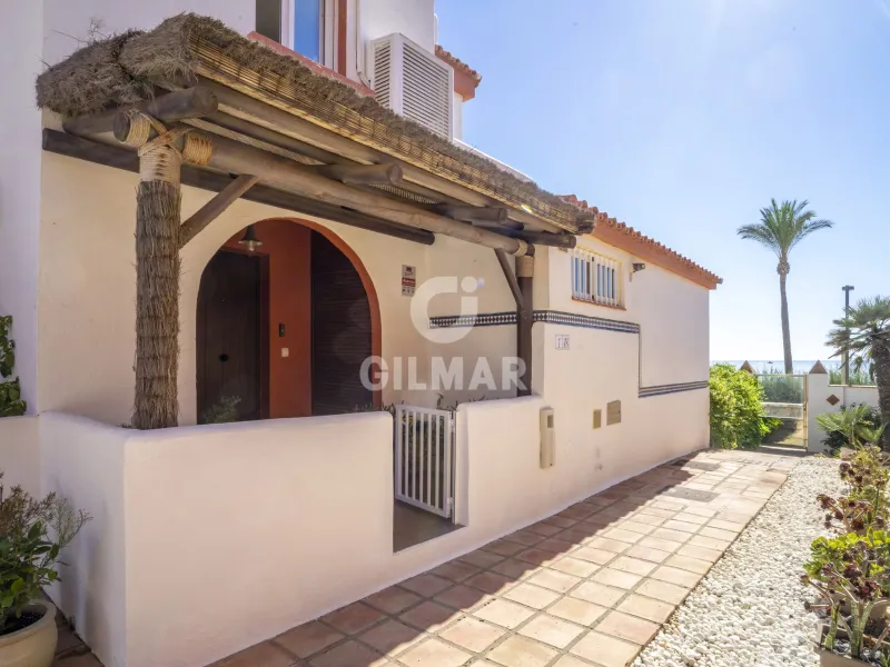 Semi-detached house in Casares - Málaga