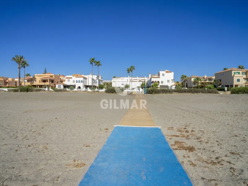 Semi-detached house in Casares - Málaga