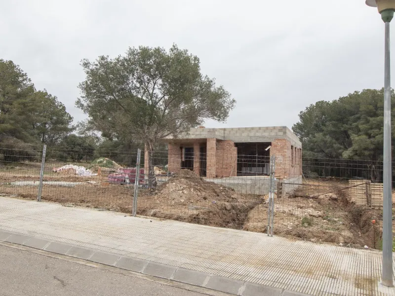 New-Build Homes in a Natural Setting Near the Sea in Coma-Ruga, Costa Dorada