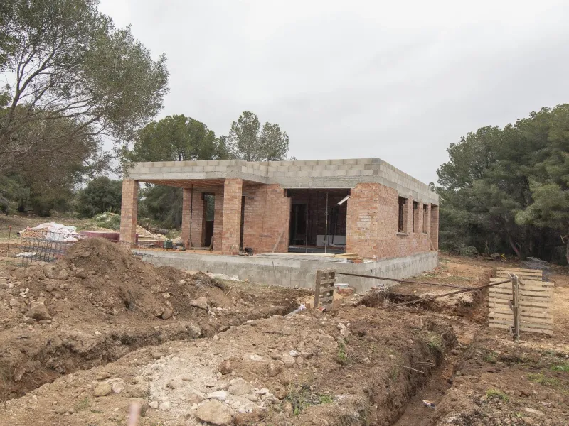 New-Build Homes in a Natural Setting Near the Sea in Coma-Ruga, Costa Dorada