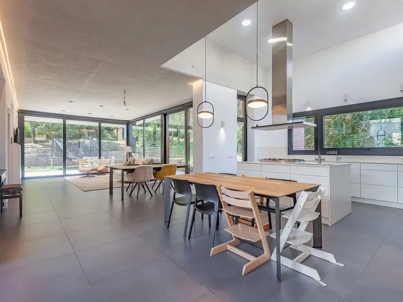Elegante casa contemporánea con jardín en Valldoreix, Barcelona