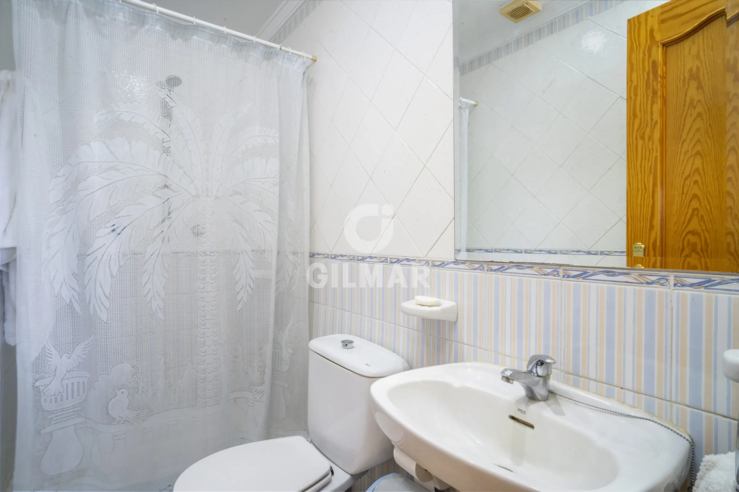 Chalet Independiente en Estepona Este - Málaga