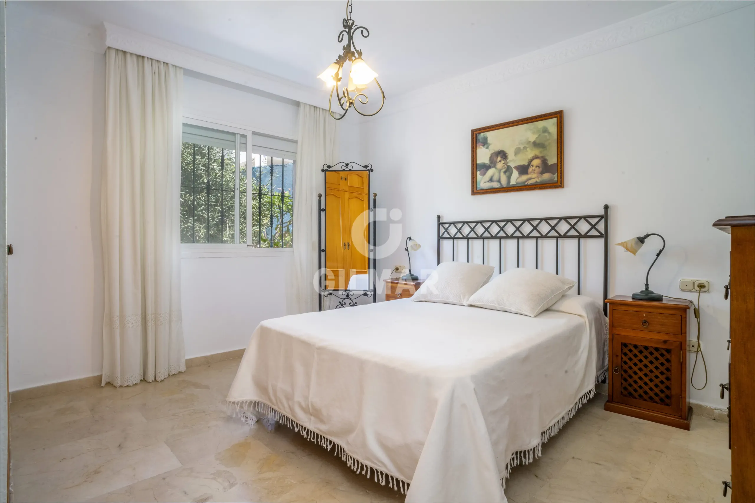 Chalet Independiente en Estepona Este - Málaga
