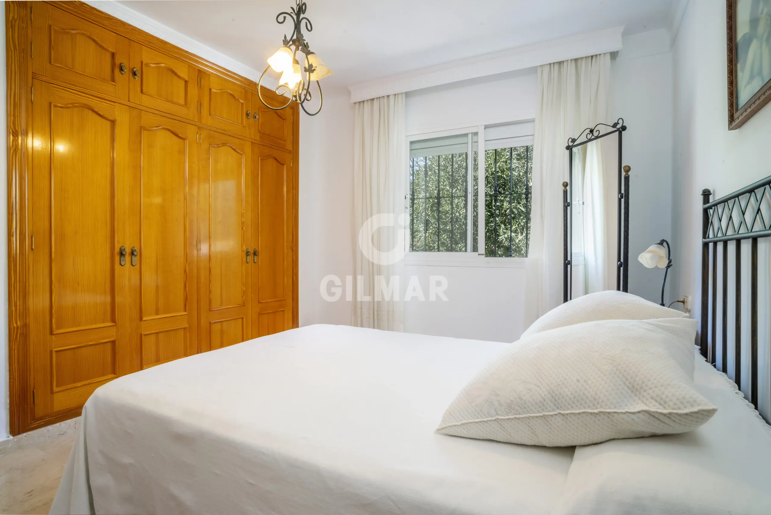 Chalet Independiente en Estepona Este - Málaga