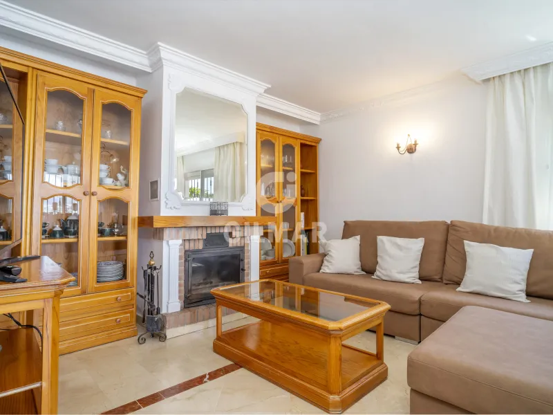 Chalet Independiente en Estepona Este - Málaga