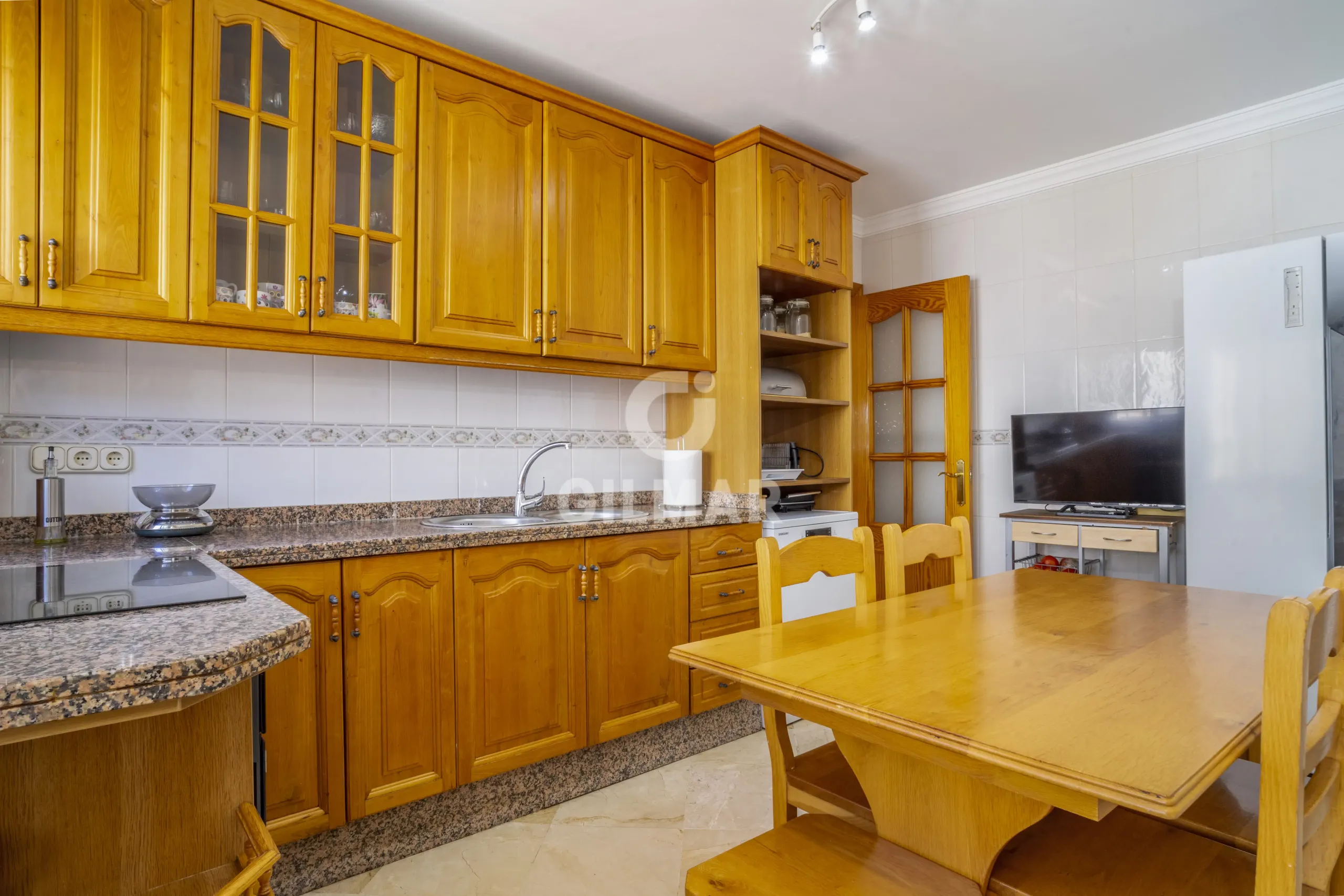 Chalet Independiente en Estepona Este - Málaga