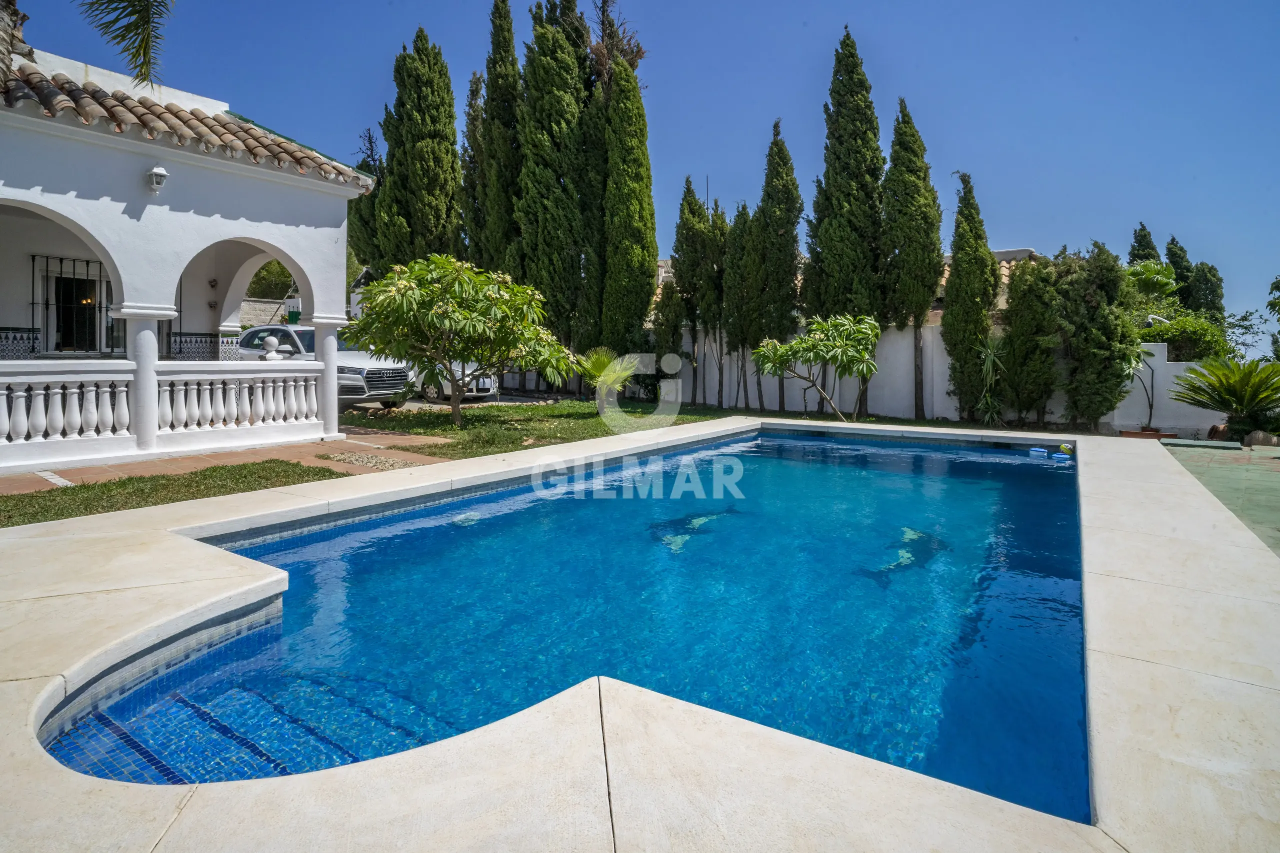 Chalet Independiente en Estepona Este - Málaga