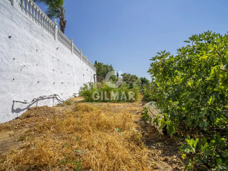 Chalet Independiente en Estepona Este - Málaga