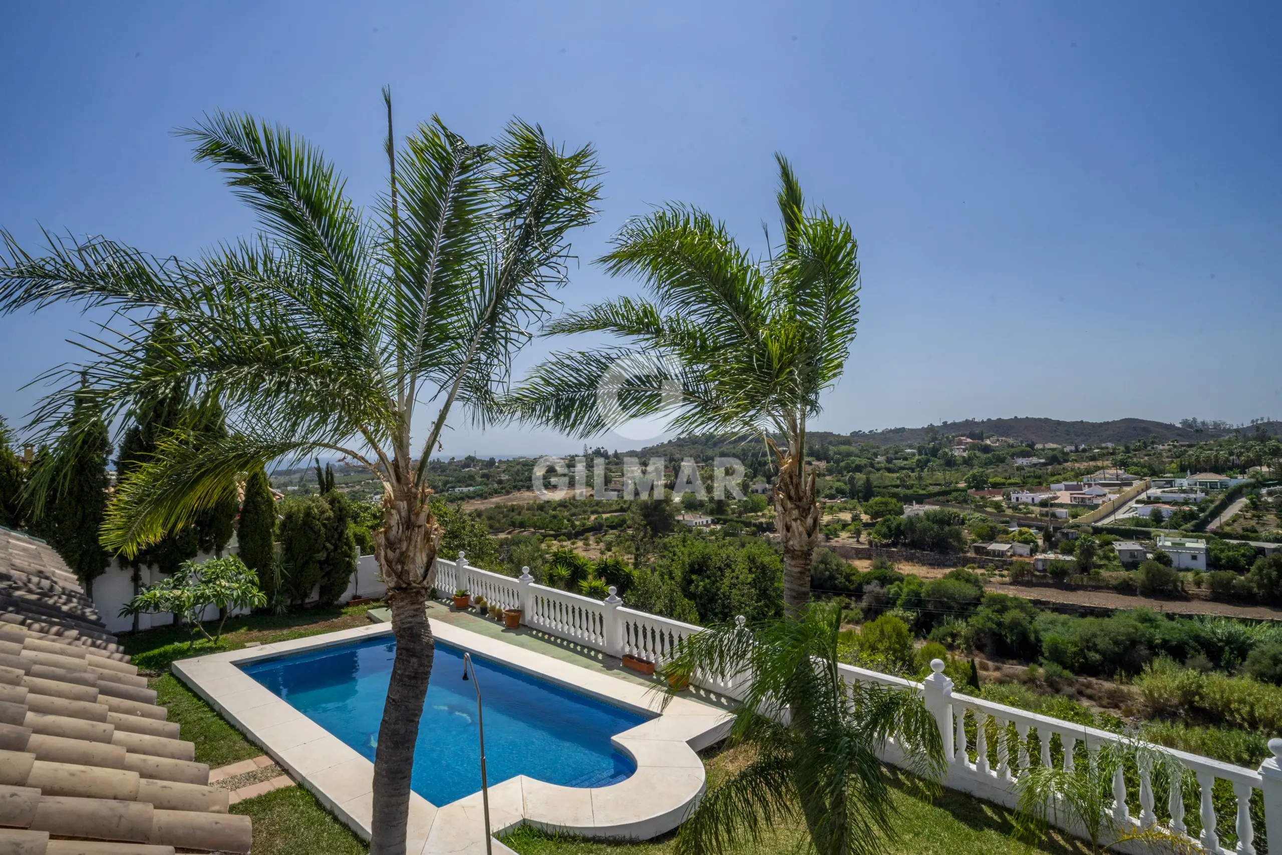 Chalet Independiente en Estepona Este - Málaga