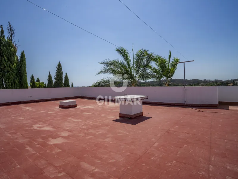 Chalet Independiente en Estepona Este - Málaga
