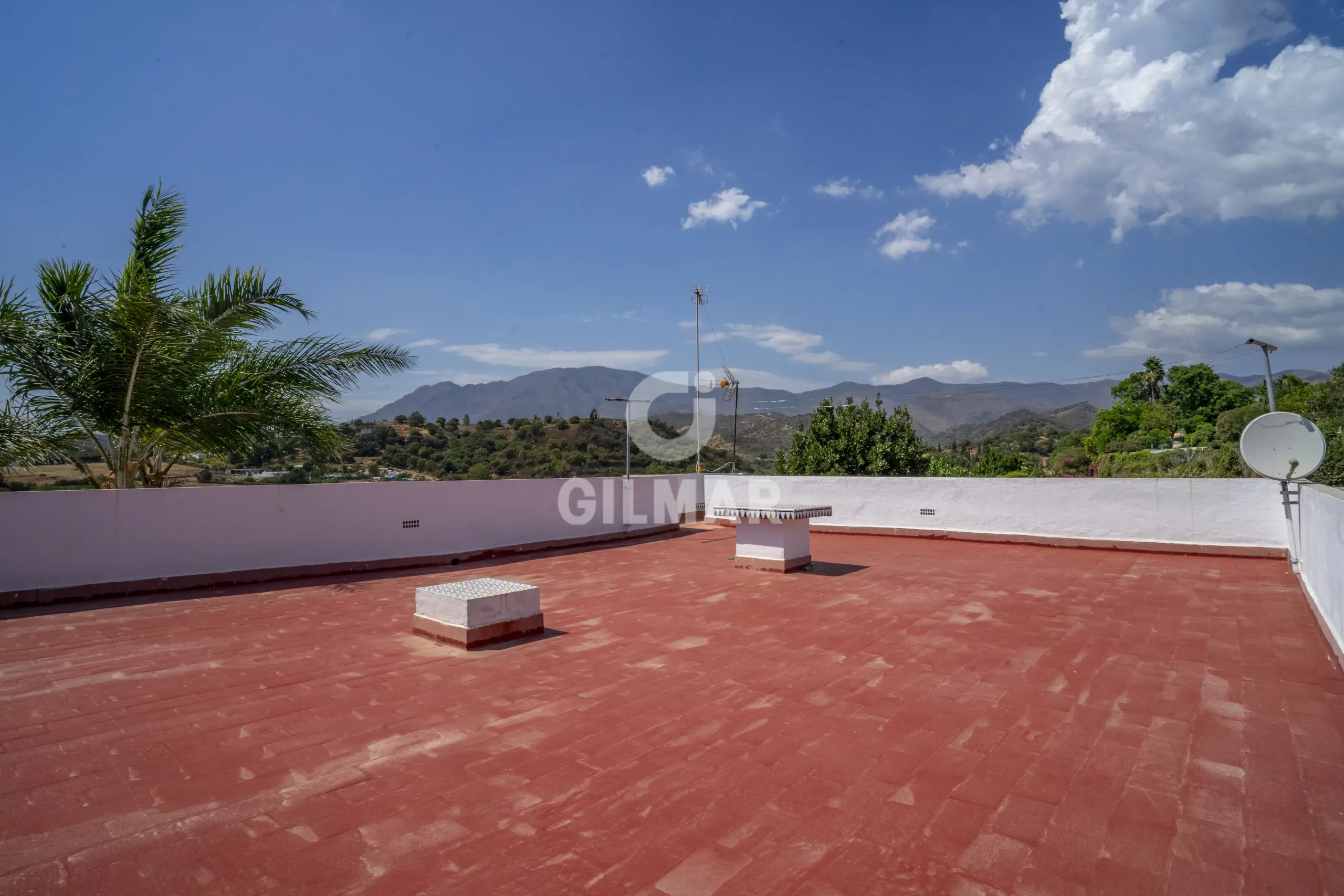 Chalet Independiente en Estepona Este - Málaga