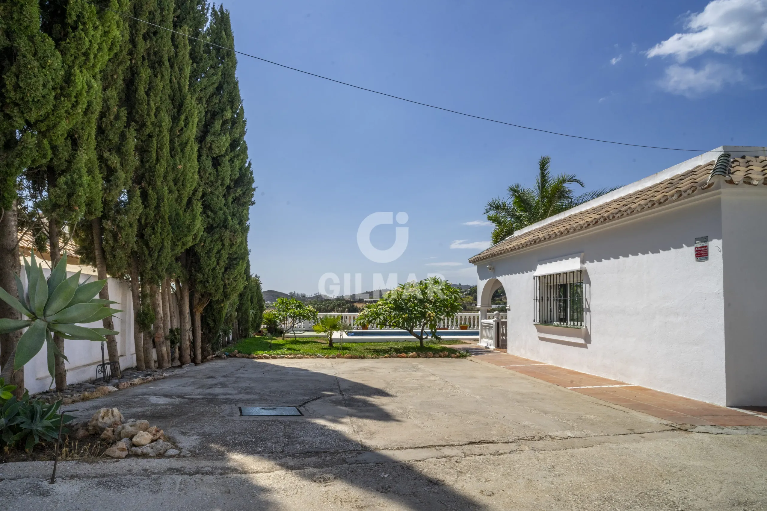Chalet Independiente en Estepona Este - Málaga