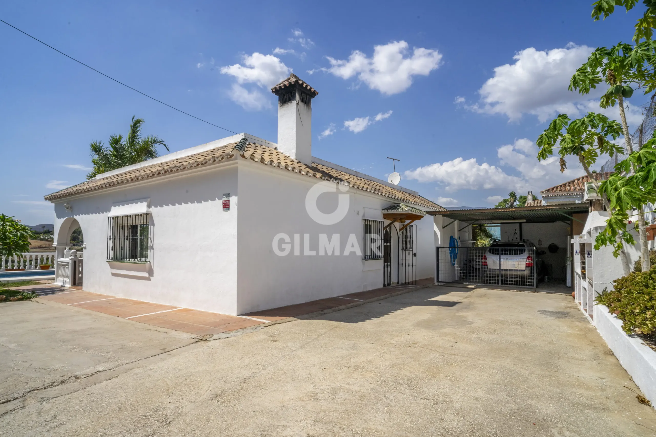 Chalet Independiente en Estepona Este - Málaga