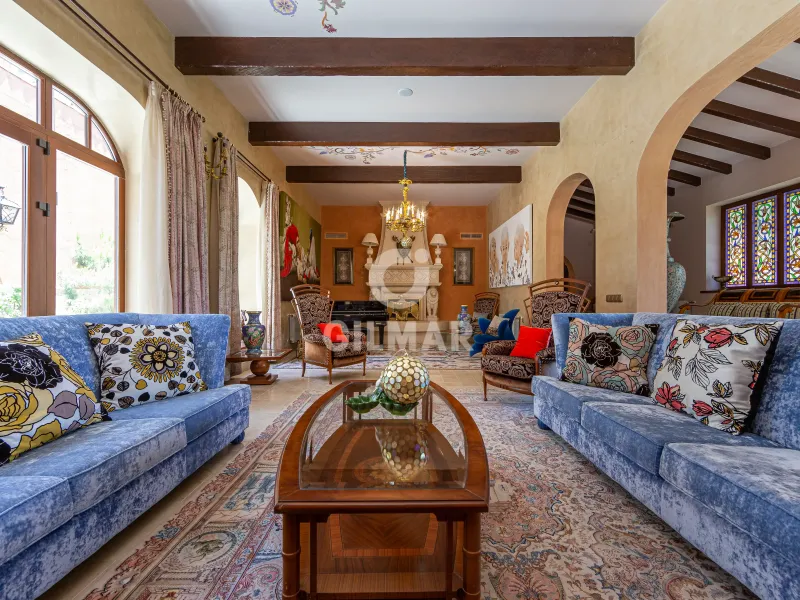 Chalet Independiente en Benahavís - Málaga
