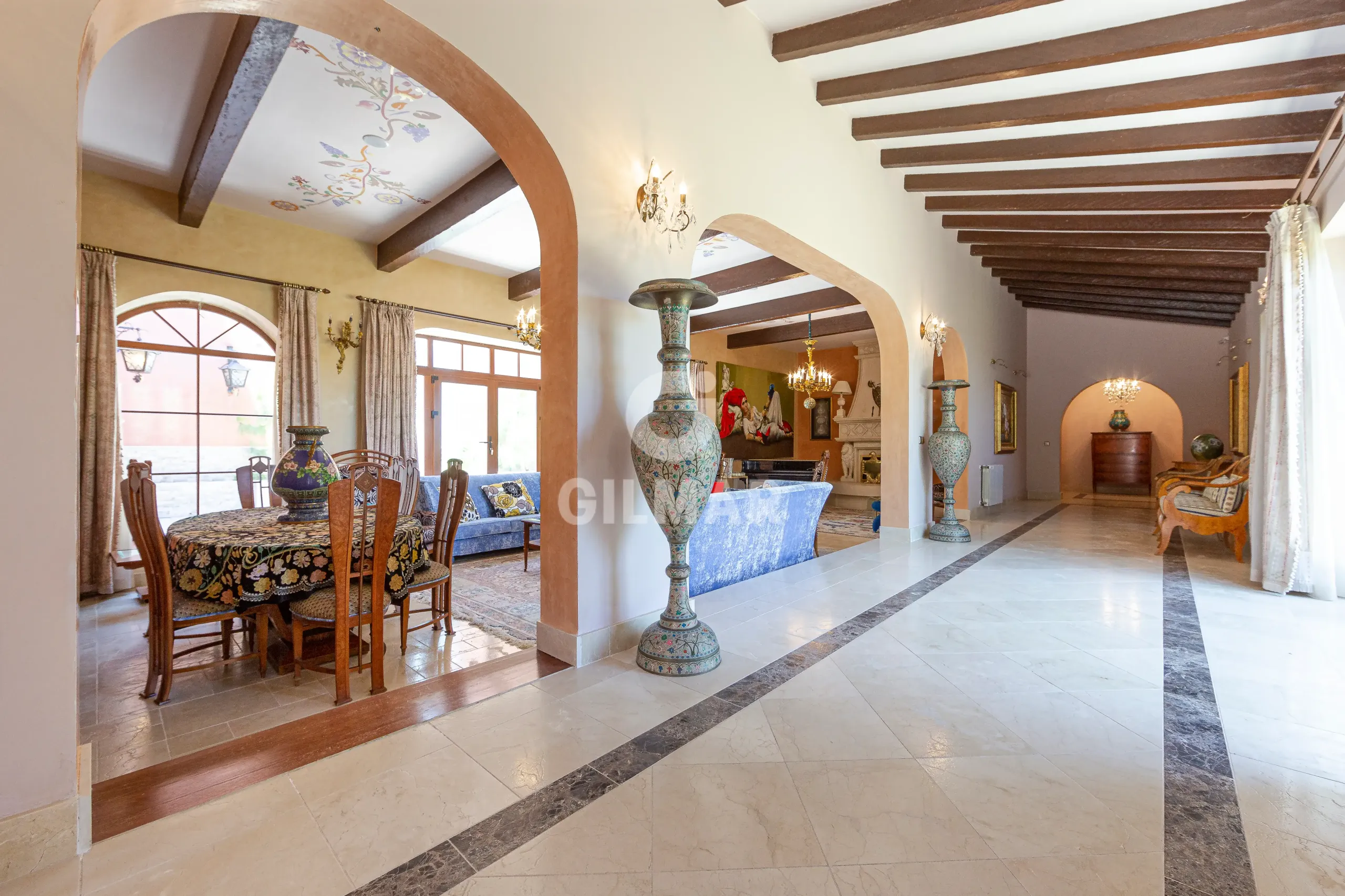 Chalet Independiente en Benahavís - Málaga