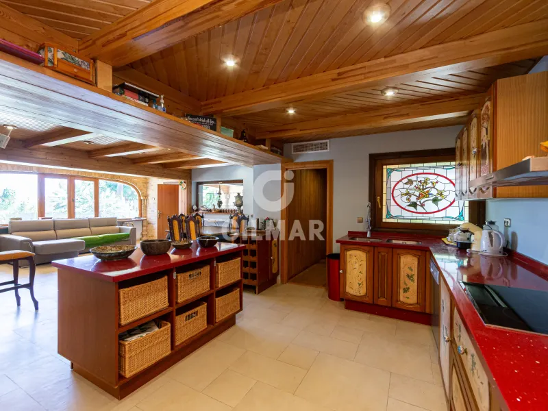 Chalet Independiente en Benahavís - Málaga