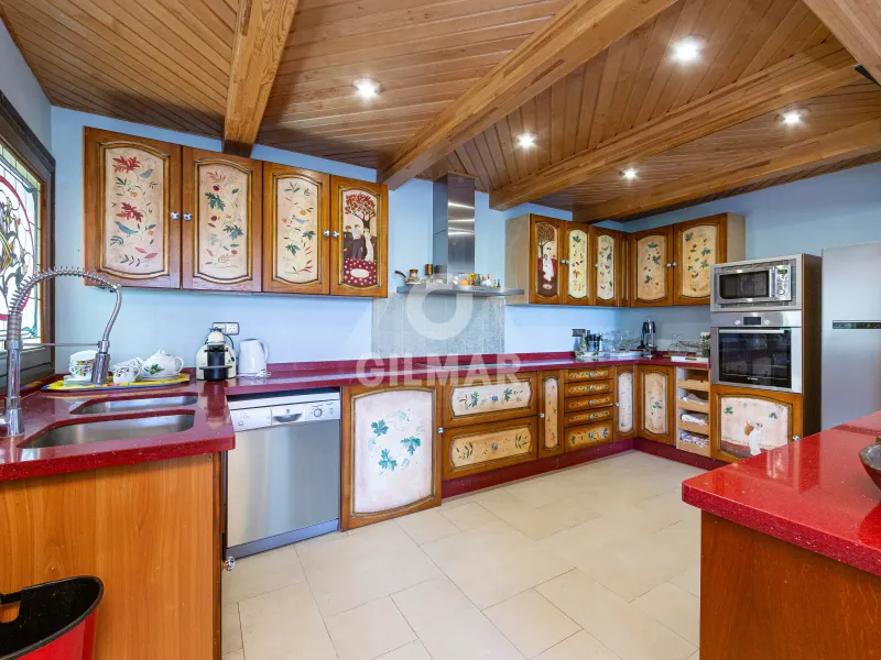 Chalet Independiente en Benahavís - Málaga