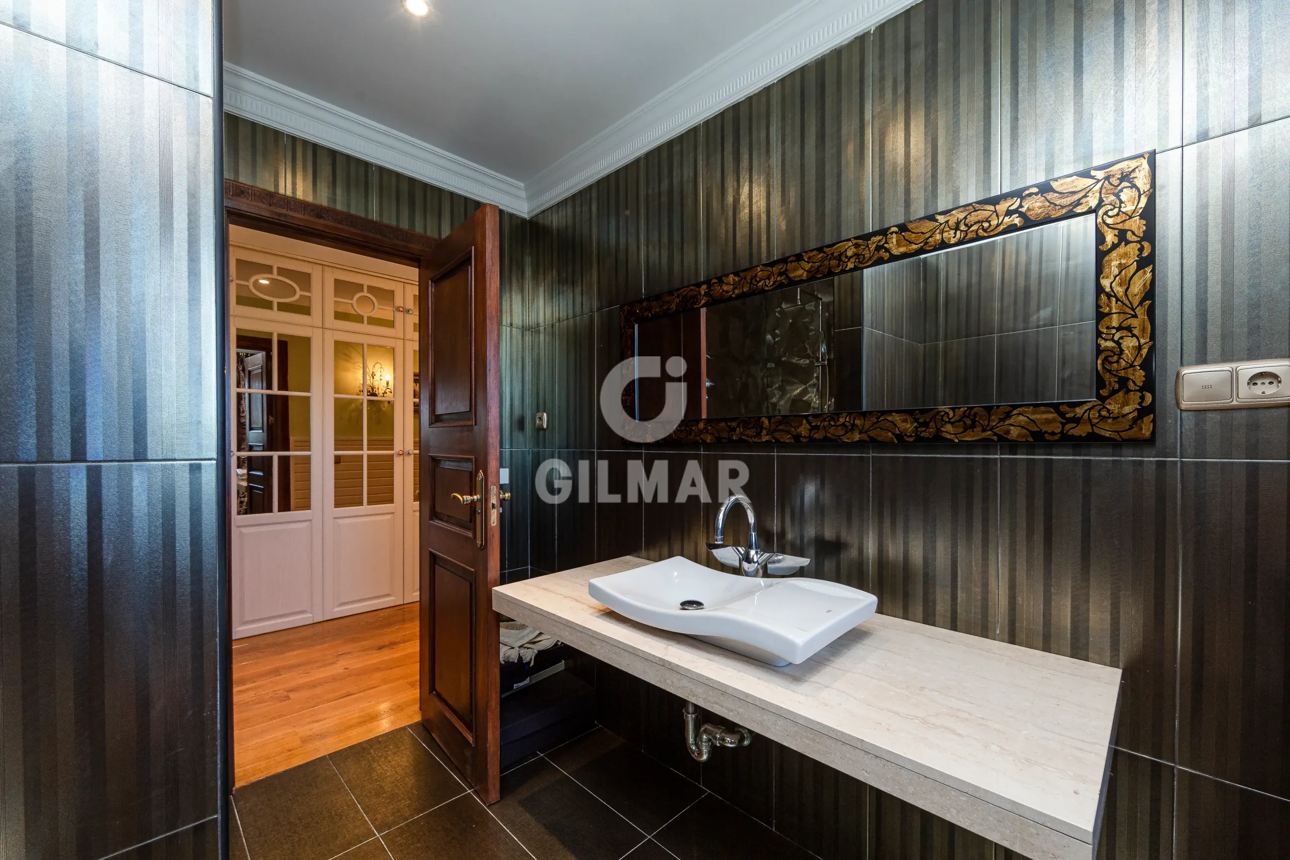 Chalet Independiente en Benahavís - Málaga