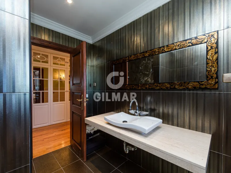 Chalet Independiente en Benahavís - Málaga