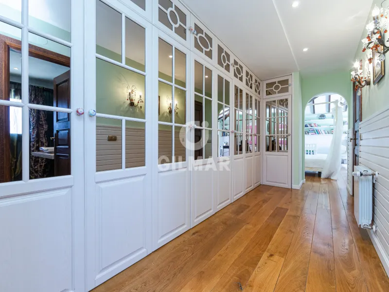 Chalet Independiente en Benahavís - Málaga