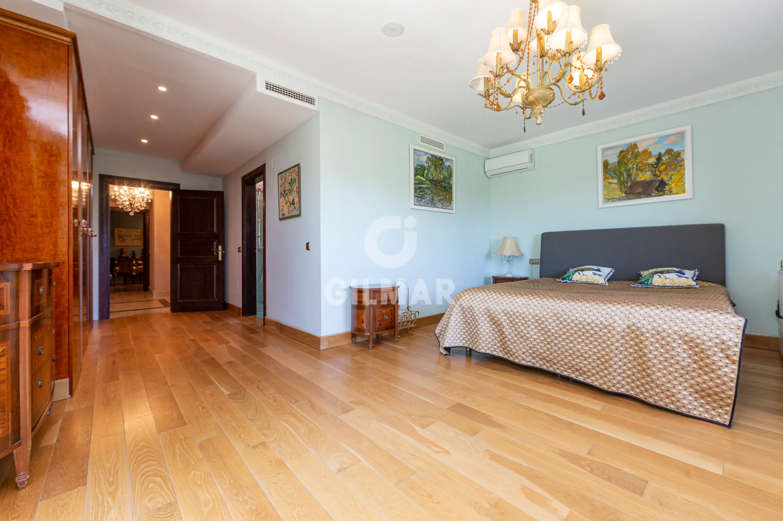 Chalet Independiente en Benahavís - Málaga
