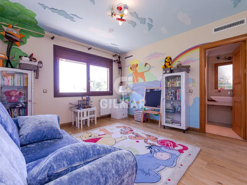 Chalet Independiente en Benahavís - Málaga