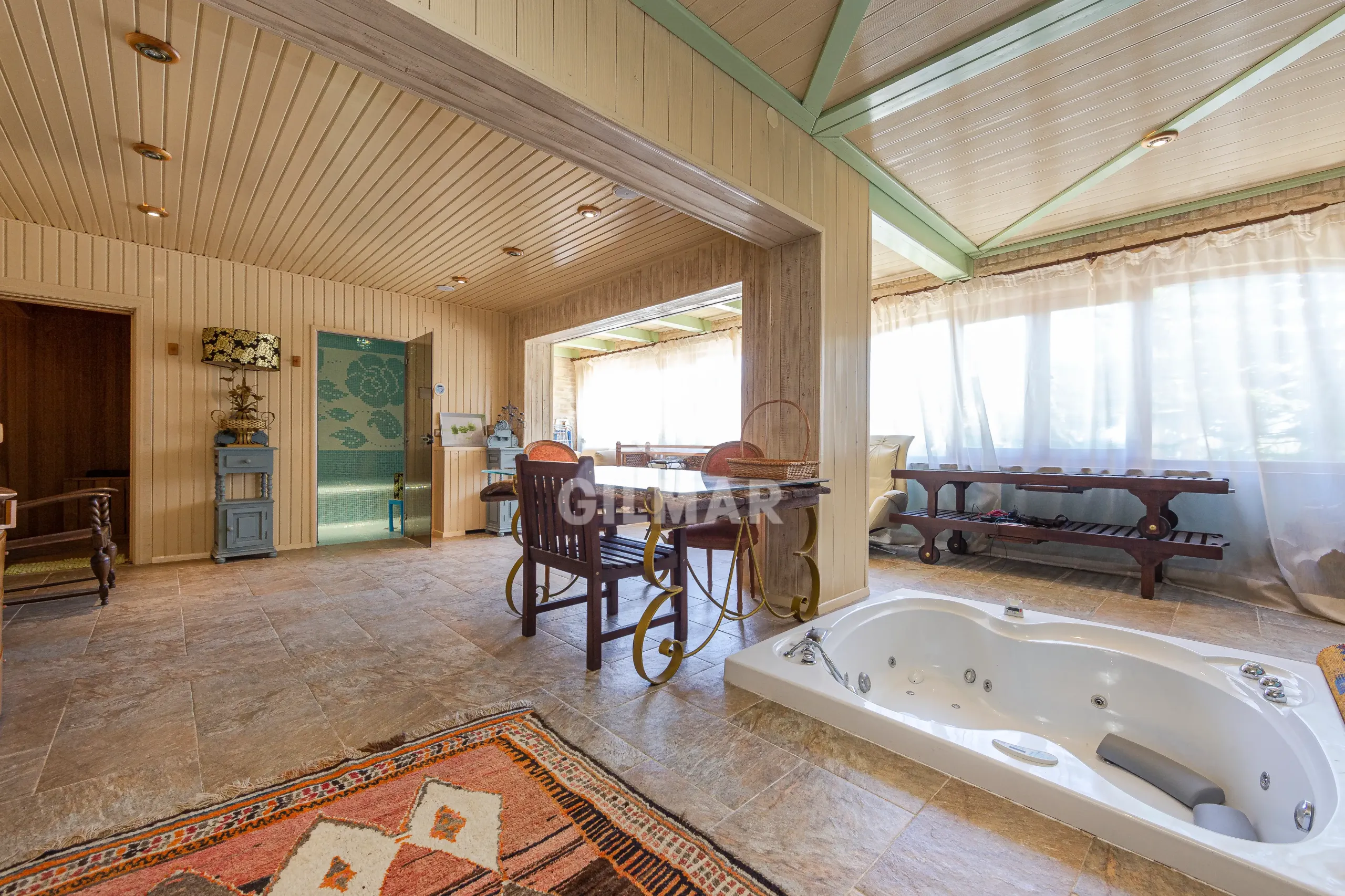 Chalet Independiente en Benahavís - Málaga