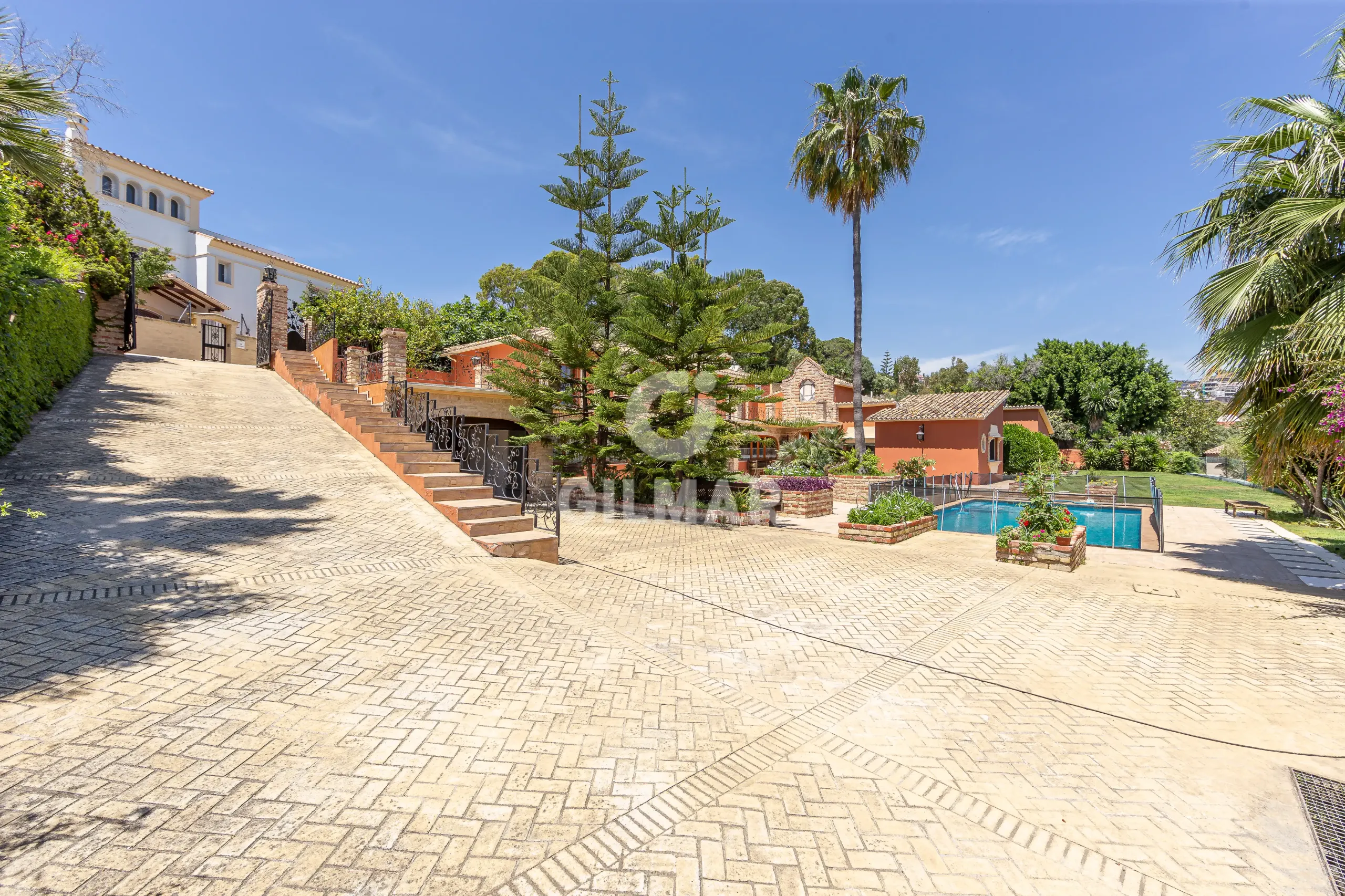 Chalet Independiente en Benahavís - Málaga